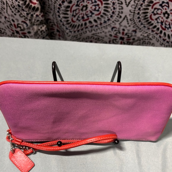 Coach Fab Field Pink Canvas Orange Leather Buckle Pockets Wristlet Vintage GUC - Picture 7 of 10